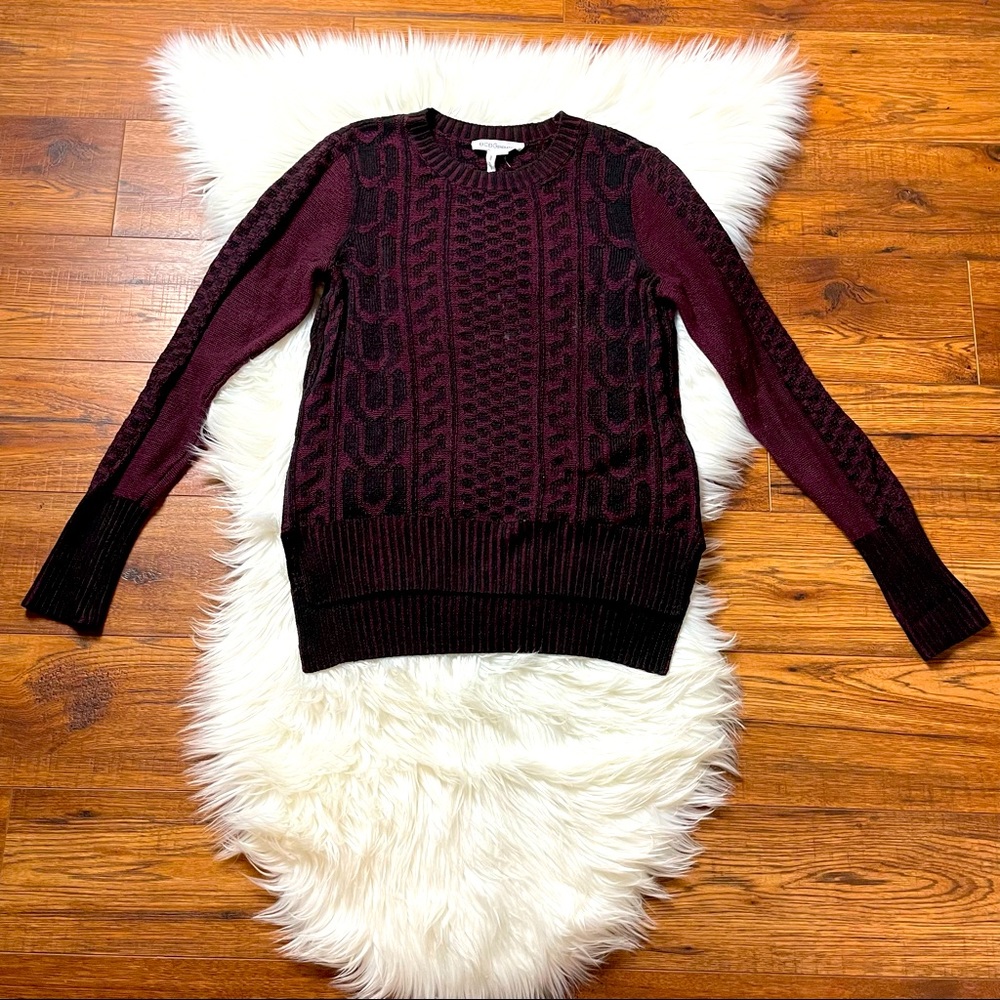BCBGeneration Women’s Black/Burgundy Cable Knit Crewneck Sweater Size L EUC